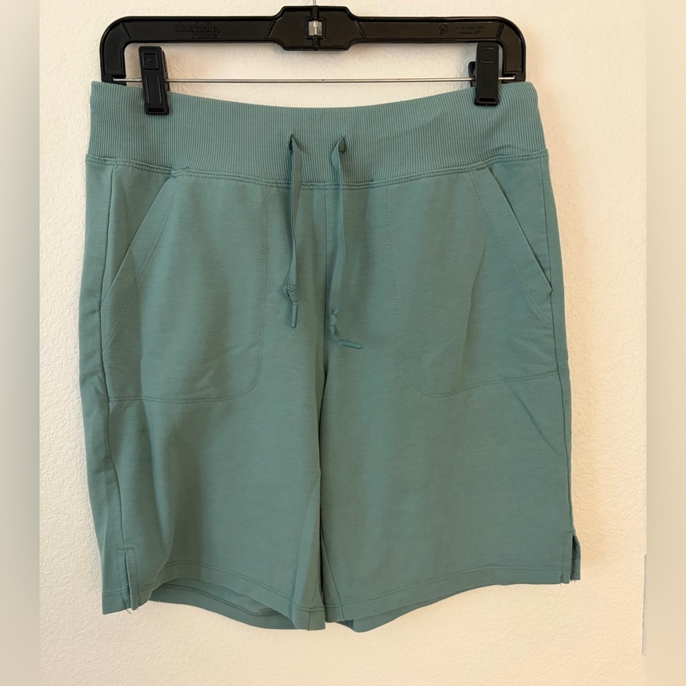 Athletic Works SZ SM Women's Sage Green Casual Shorts